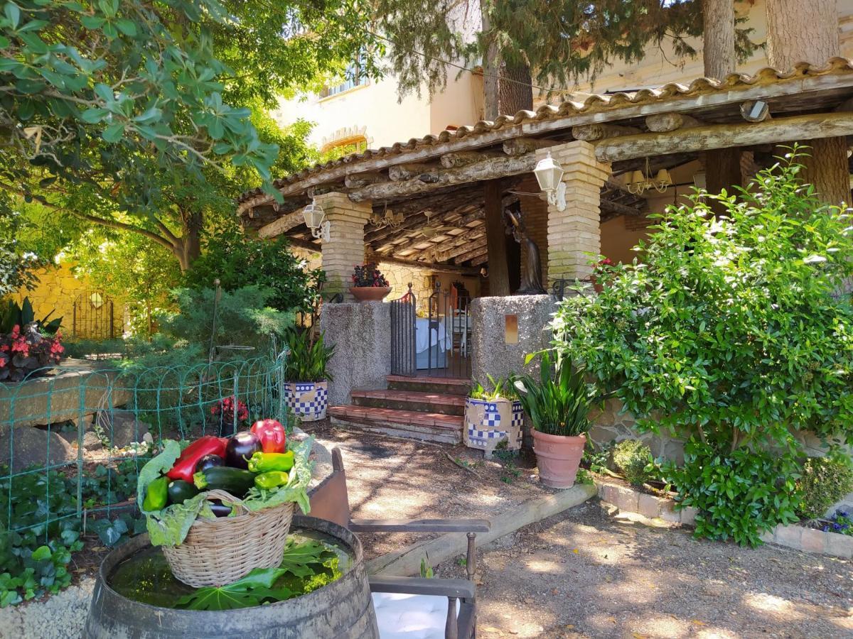Masia Sagues Poblet Exterior foto